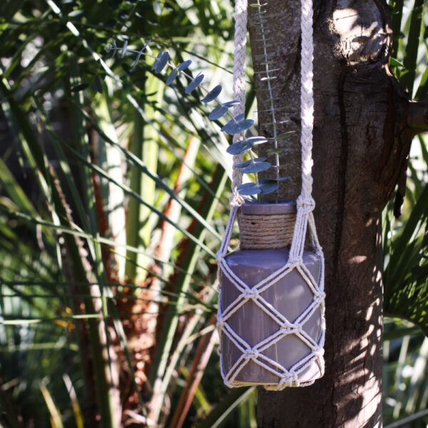 Petit porte pot en macramé